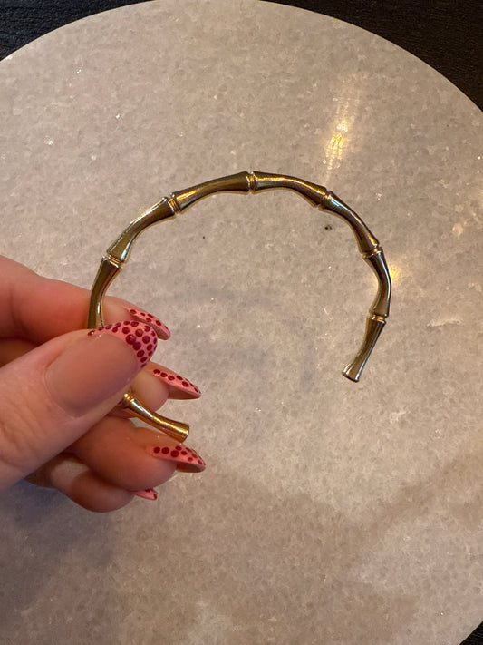 Bangle bamboe open goud