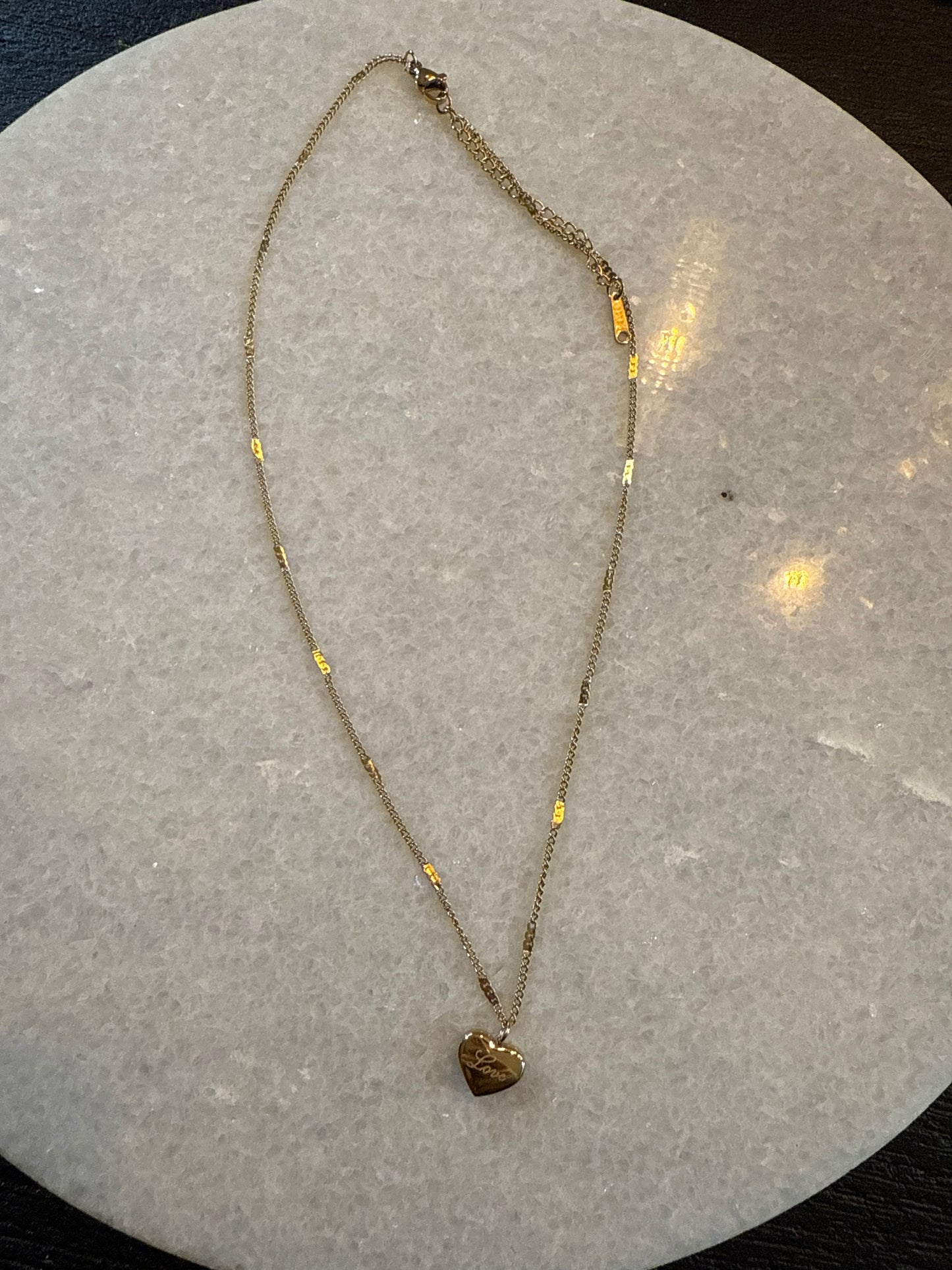 Ketting love locket hart goud