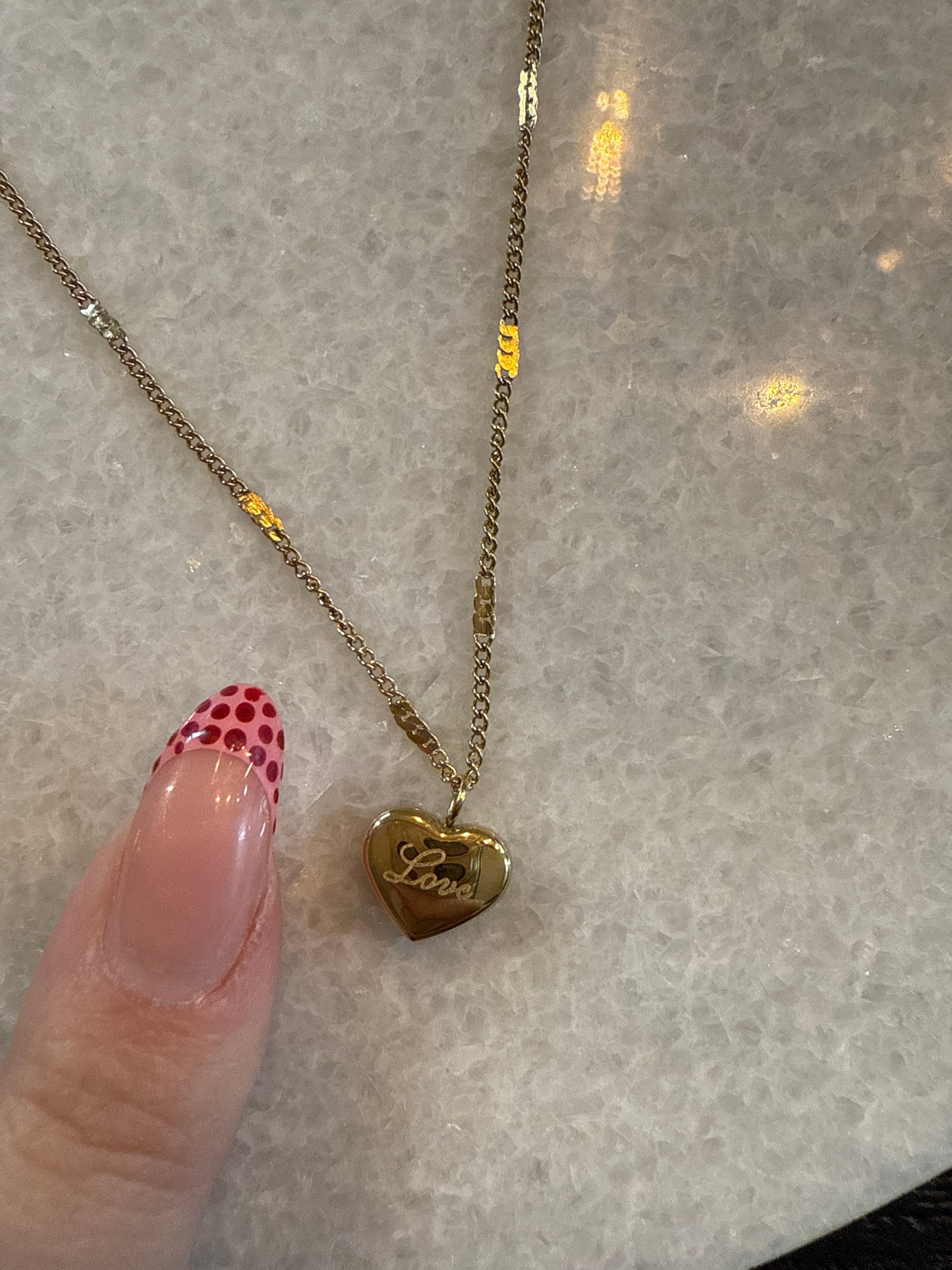 Ketting love locket hart goud