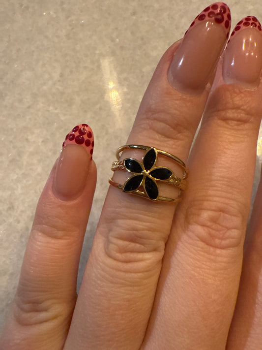 Ring bloem zwart goud